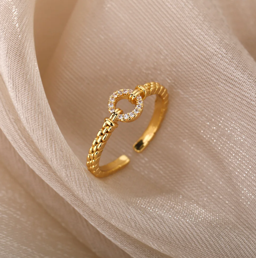 Eternal Circle Ring with Zirconia in 18K Gold Plating