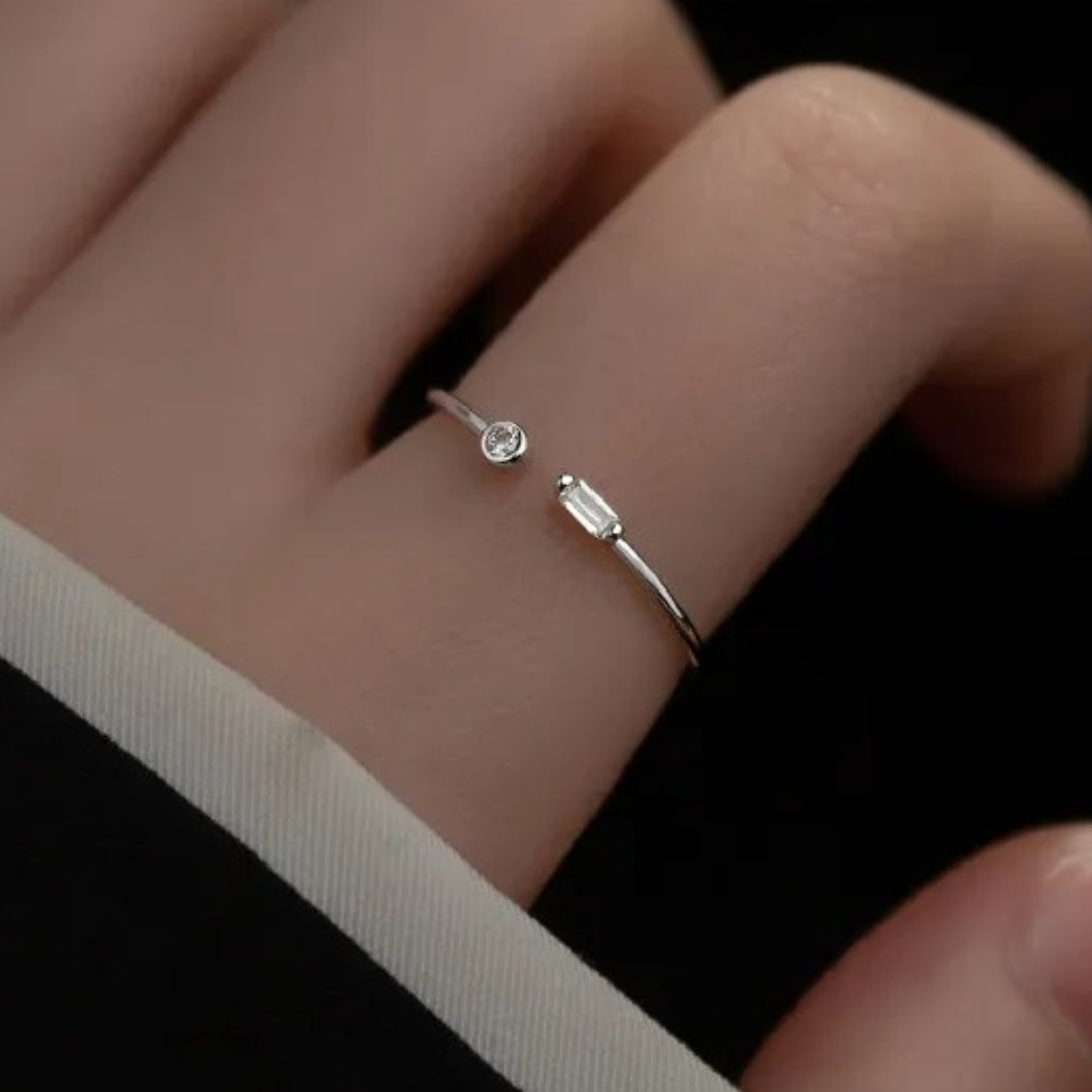 Adjustable 925 Silver Ring with 2 Beautiful Zirconia