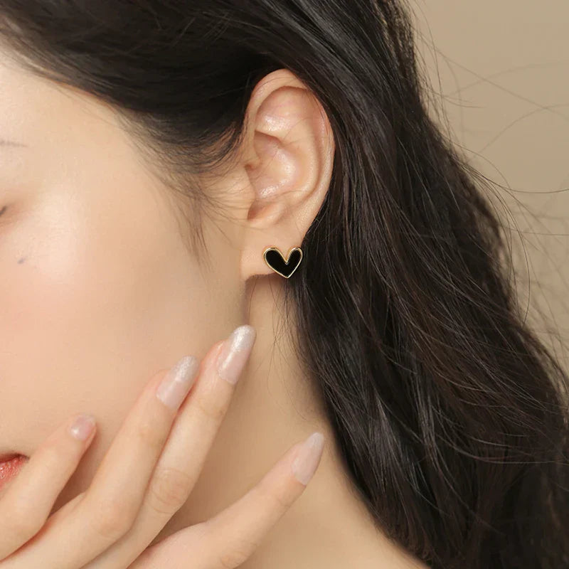 Opal Heart Nut in Gold