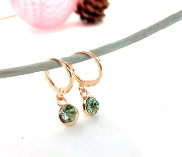 Elegant Green Crystals Earrings in Gold