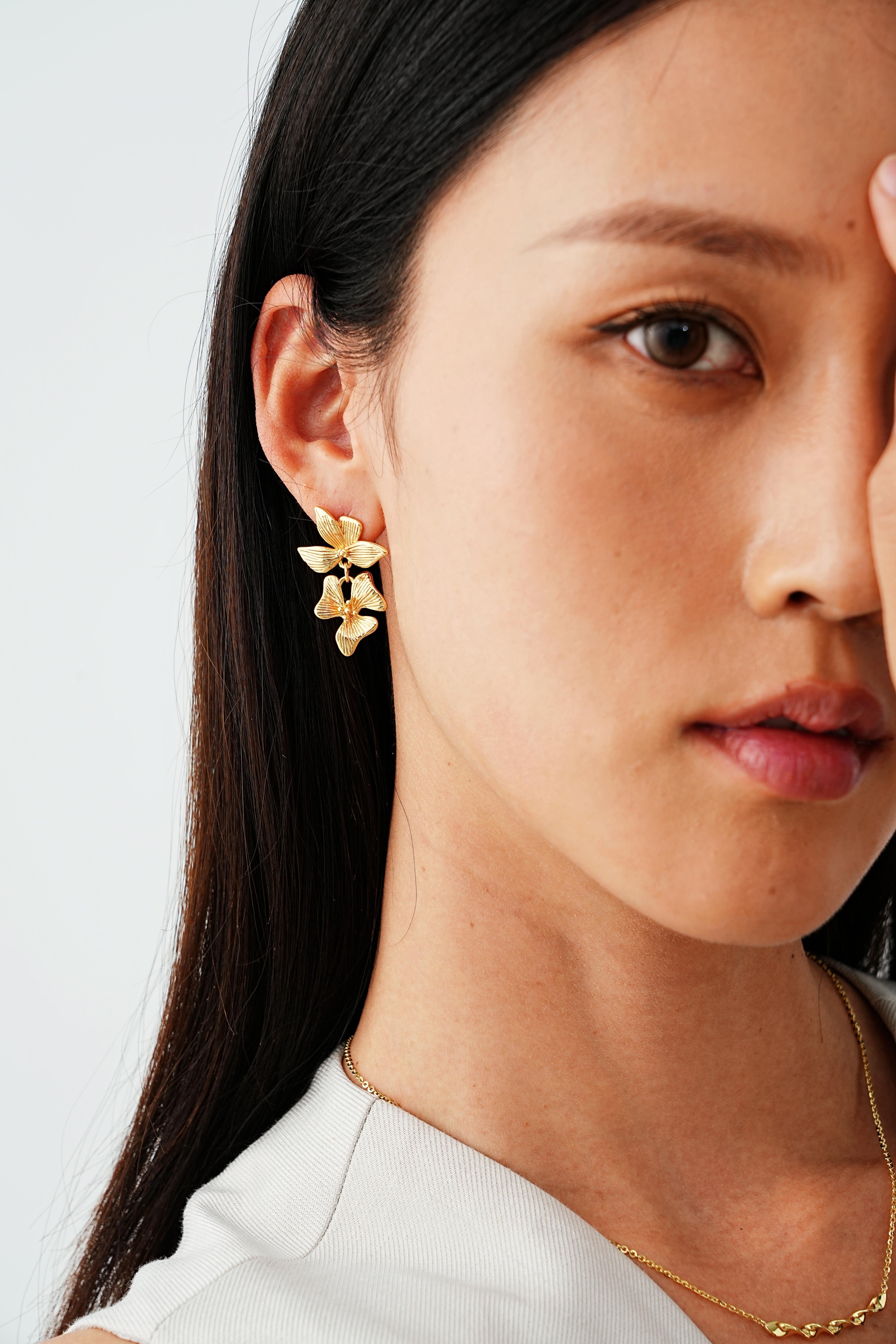 Daffodil Stud Earrings