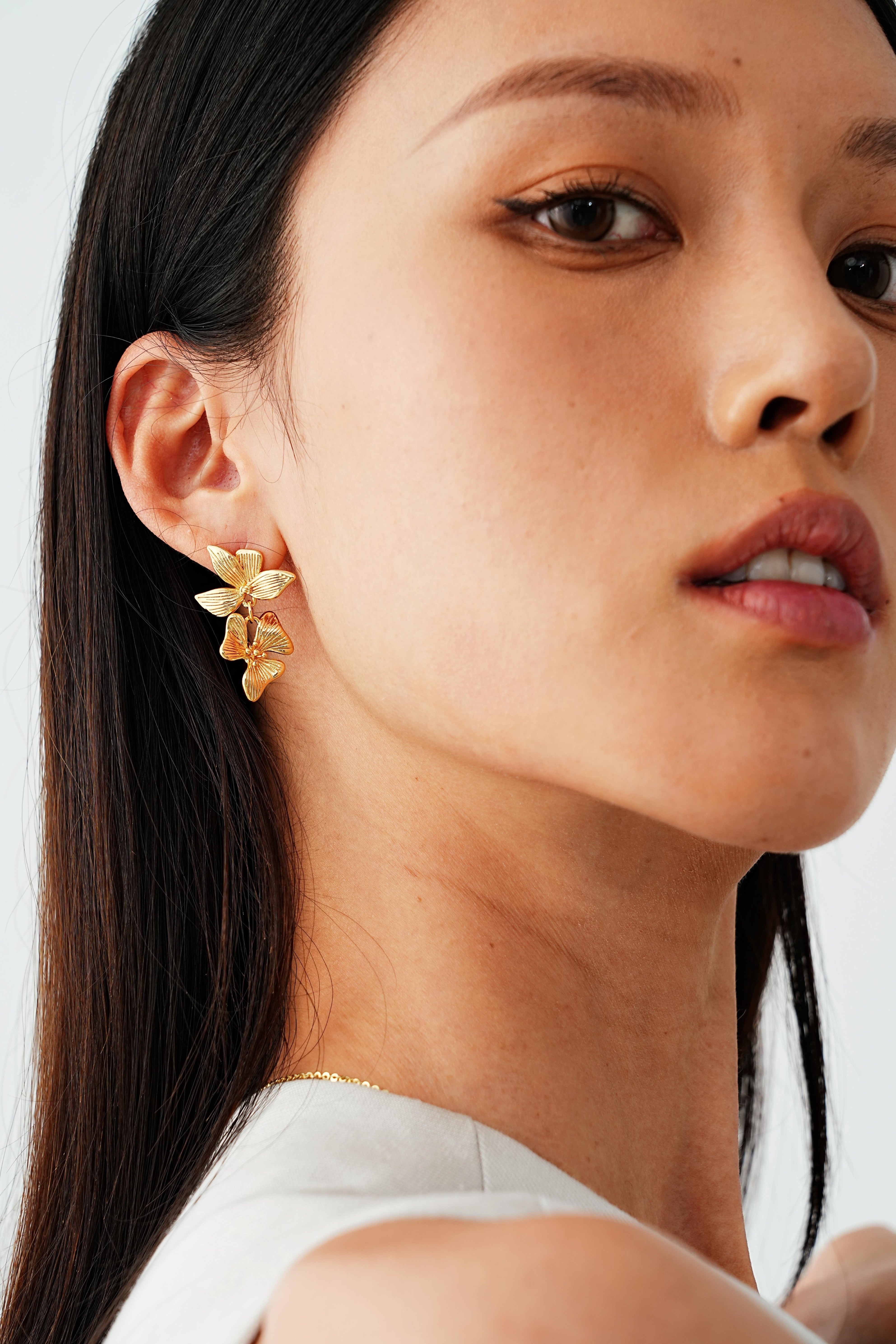Daffodil Stud Earrings