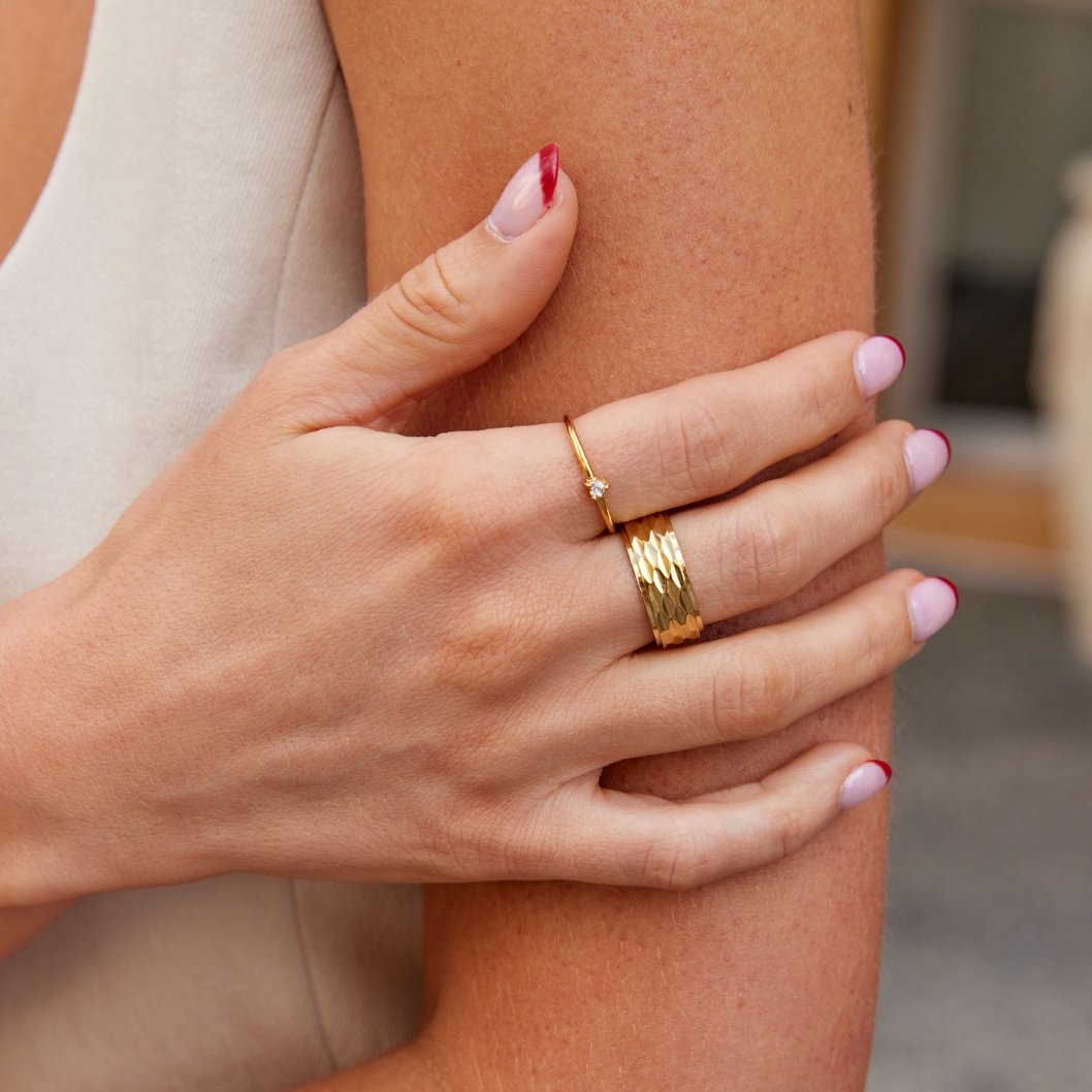 Loving- Crystal Heart Ring