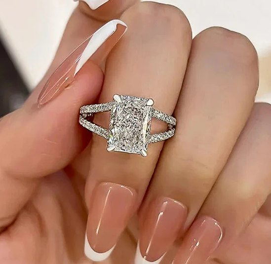 The Serena Diamond Ring