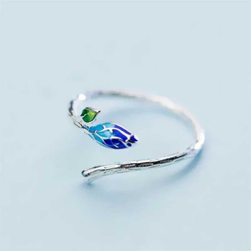 Enamelled Ring with Blue Flower Leaves in Silver