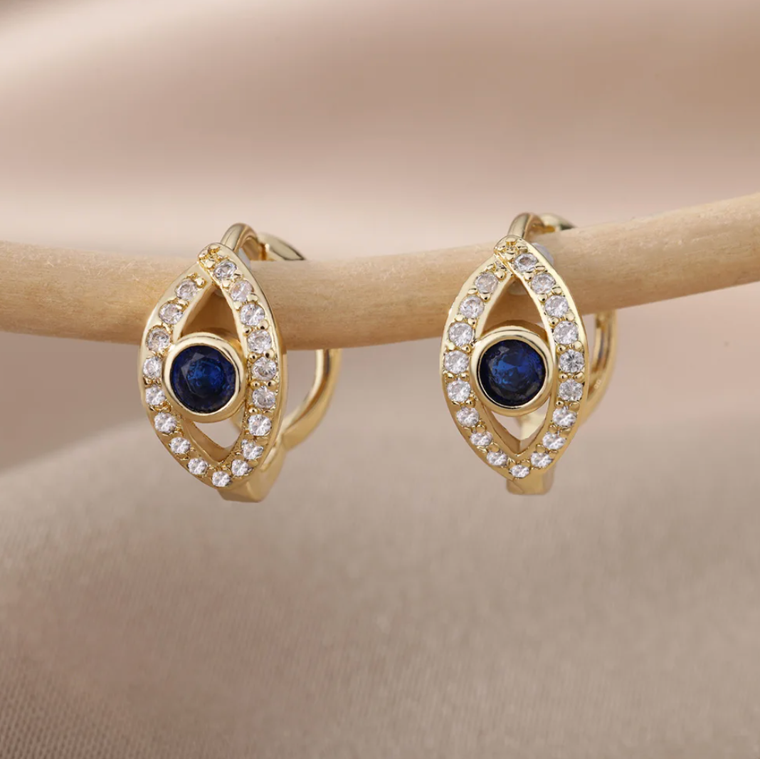 Button Earrings Against Evil Eye in 18K Gold Plating
