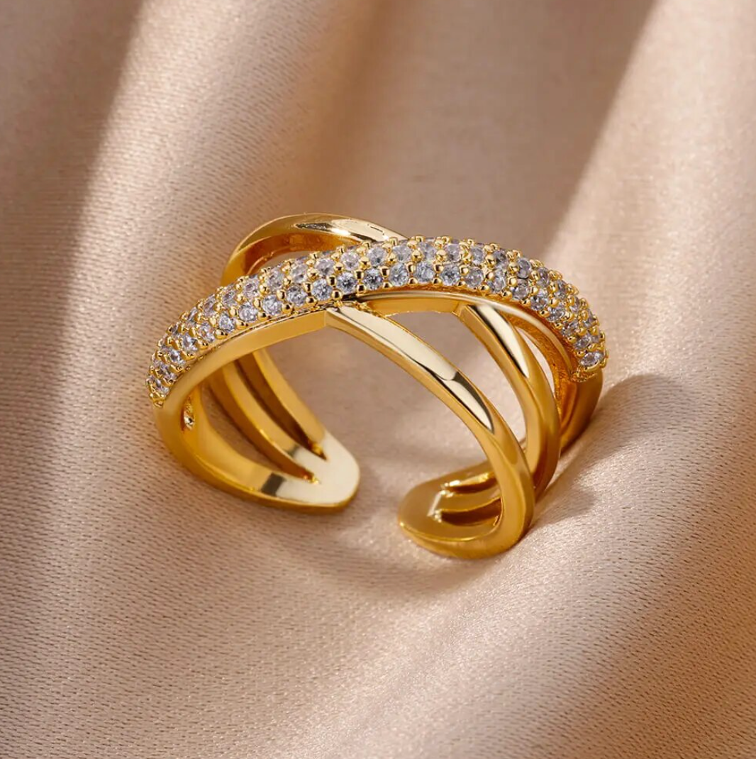 Eternal Circle Ring with Zirconia in 18K Gold Plating