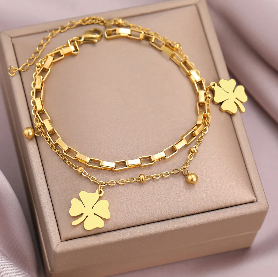Double Lucky Clover Bracelet in 18K Gold Plating