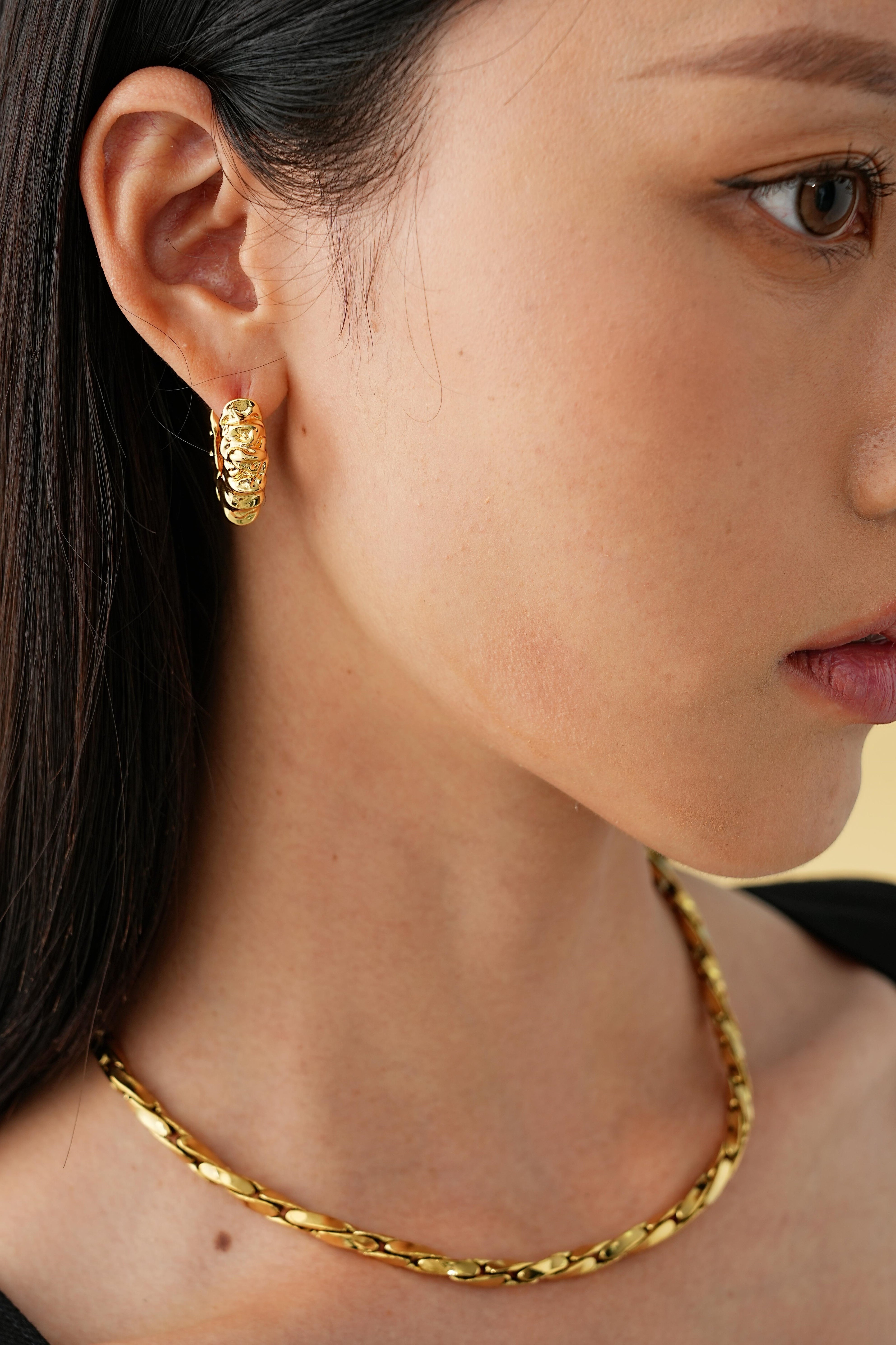 Seraphia Gold Huggie Earrings