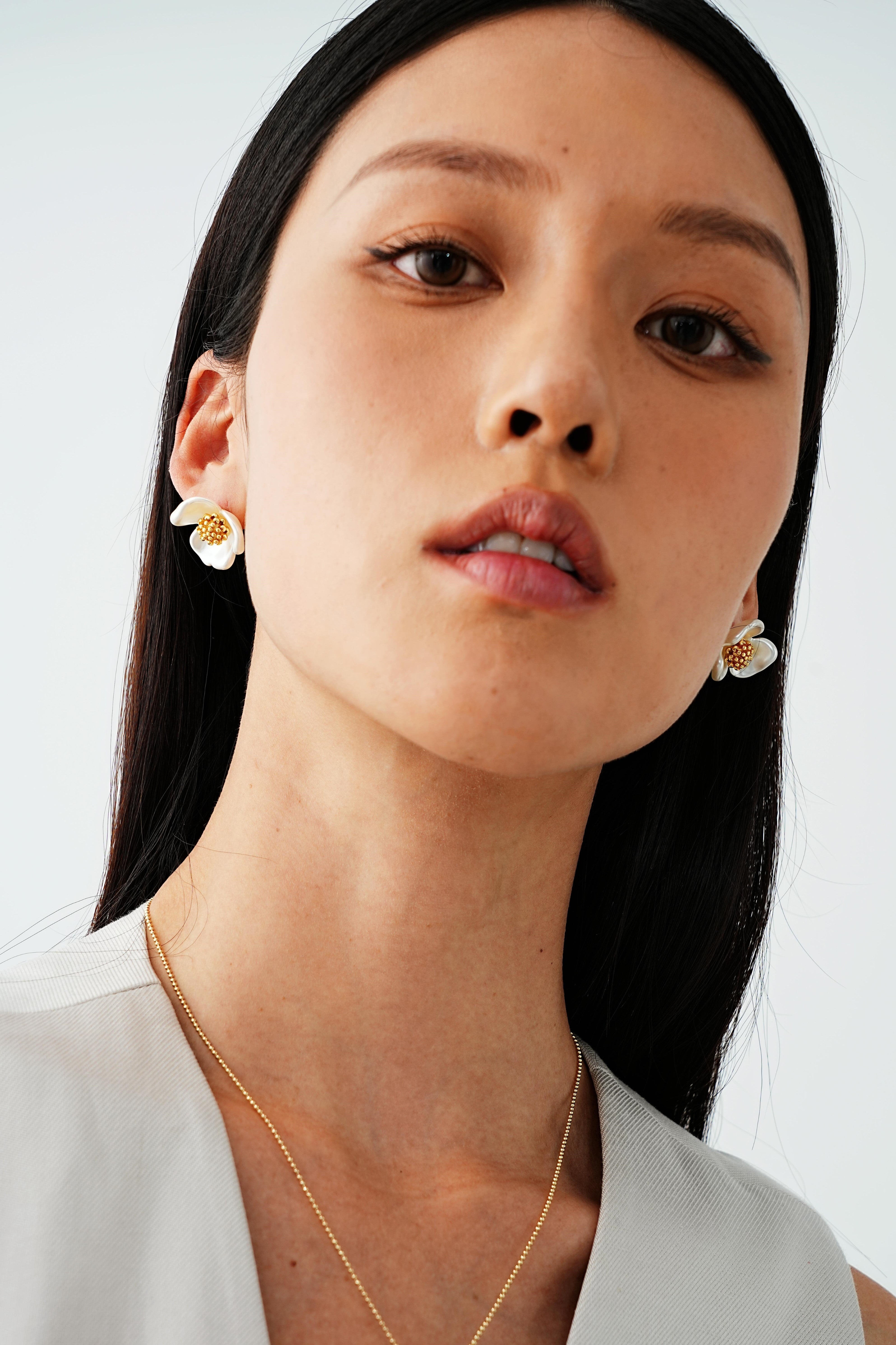 Leona Floral Pearl Stud Earrings