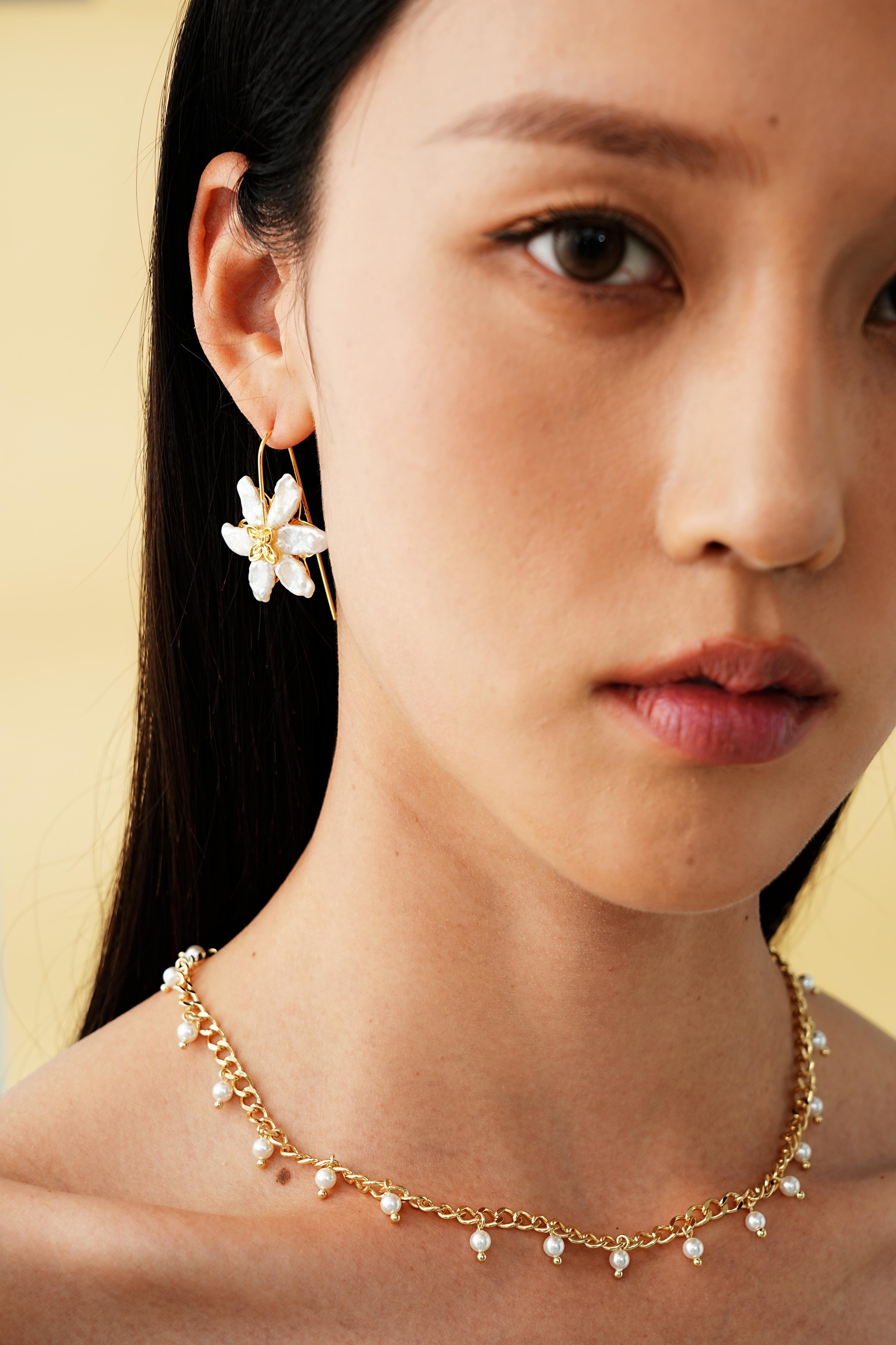 Thessalara Pearl 18k Gold Earrings