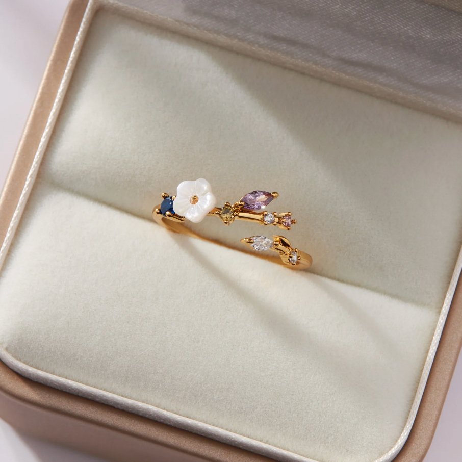 Lux petal Ring
